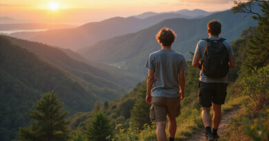 Young adult backpacker on טרקים בנואבה ונציה קולומביה trek