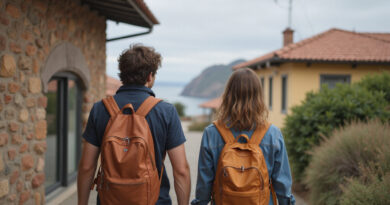 Recommended hostels in Arica, Chile with backpackers enjoying the view